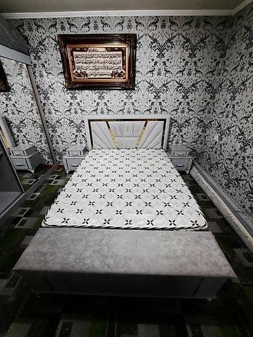 пос: Спальный гарнитур в современном стиле, цвет — светло‑серый с — 1