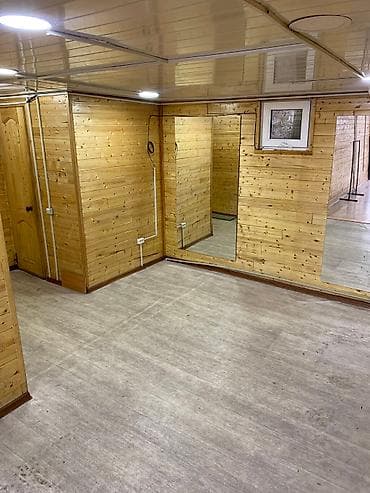 сдаю место на ортосайском рынке: Сдаю помещение! 26 кВ.м Суеркулова 25/2 На первой линии Напротив р — 3