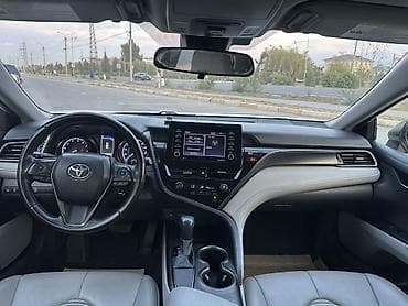 Транспорт: Toyota Camry: 2020 г., 2.5 л, Автомат, Бензин, Седан — 10