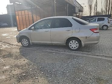 civic 2001: Honda Город: 2004 г., 1.5 л, Вариатор, Бензин, Седан — 2