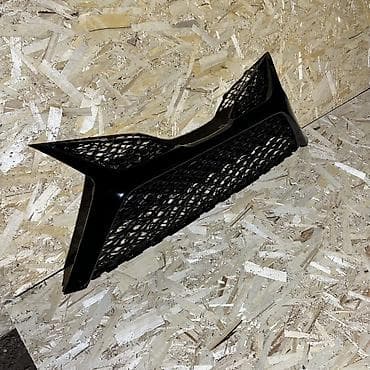 сиденья nexia: Решетка радиатора Toyota — 1