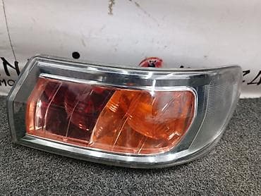 mini jack: Задний правый стоп-сигнал Toyota 2002 г., Б/у, Оригинал, Япония — 1