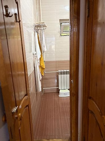 продается квартира город ош: 4 комнаты, 84 м², 1 этаж — 5