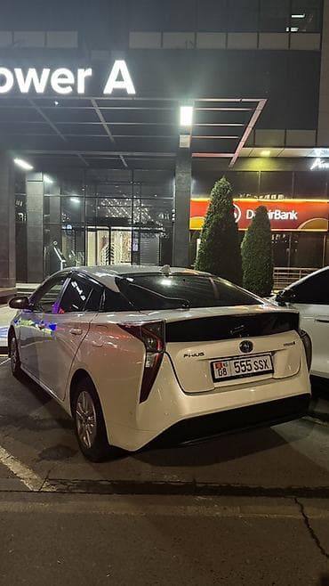 e2 byd: Toyota Prius: 2017 г., 1.8 л, Вариатор, Гибрид, Хэтчбэк — 5