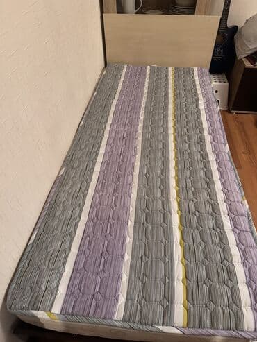 деревянная кровать: Односпальная кровать, С матрасом, длина - 200 см — 1