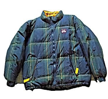 4850: Продаю зимнюю куртку. Двухсторонний пуховик. Размер 48-50 — 2