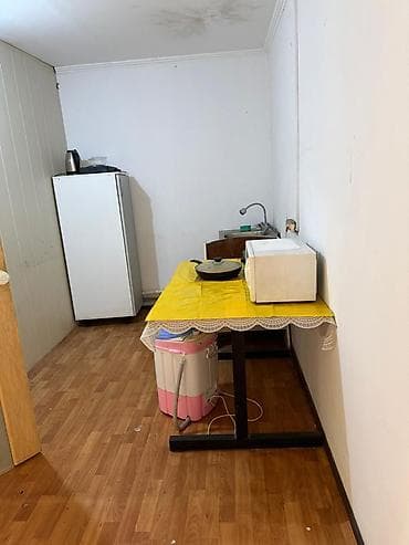 ищу квартиру на длительный срок: Сдается 1 меблированная комната с базовыми удобствами. - Комната — 6