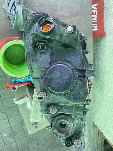 фары тайота: Передняя правая фара Honda — 3