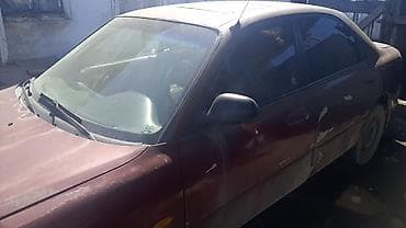 Mazda 626: 1993 г., 2 л, Механика, Бензин, Седан