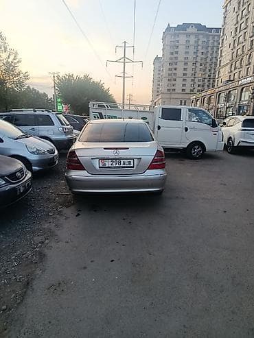 lande rover: Mercedes-Benz E-Class: 2004 г., Седан — 4