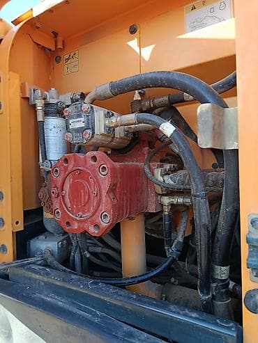 бетон жумуш: Экскаватор, Hyundai, 2012 г., Дөңгөлөктүү — 2