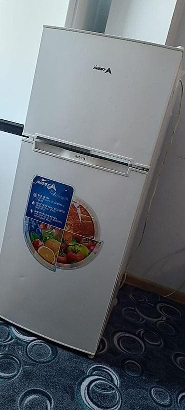 table fan: Холодильник Avest, Двухкамерный — 1