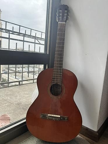 ямаха f310: Классическая гитара 4/4 - Корпус полноразмерный, форма классическая — 4