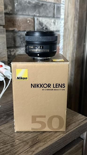 Отличное состояние, практически не использовался Объектив Nikon AF-S