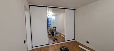 бишкек эмерек: Буйрутма эмеректер, Конок бөлмөсү, Үстөл үстү, Шкаф, Илгичтер — 12