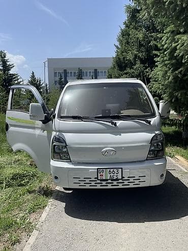 Легкий грузовик, Hyundai, Стандарт, 2 т, Новый at lalafo.kg Легкий грузовик, Hyundai, Стандарт, 2 т, Новый