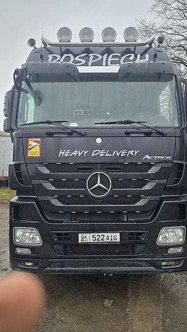 бетонные панели: Тягач, Mercedes-Benz, 2013 г., Шторный — 1