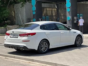 arizzo 8: Kia K5: 2018 г., 2 л, Автомат, Газ, Лифтбек — 2