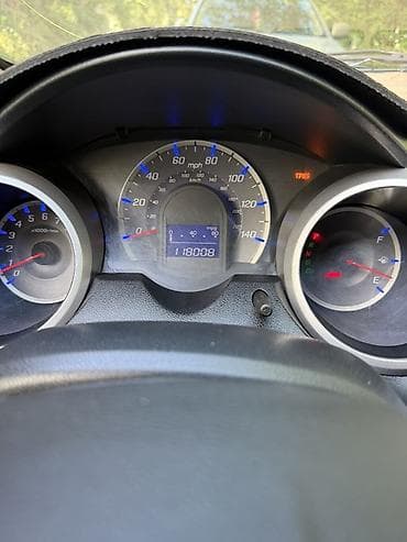 Продажа авто: Honda Fit: 2012 г., 1.5 л, Автомат, Бензин, Хэтчбэк — 4