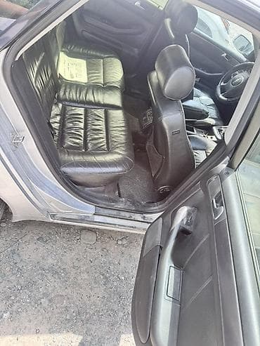 windom 2003: Audi A6: 2003 г., 2.4 л, Механика, Бензин, Седан — 4
