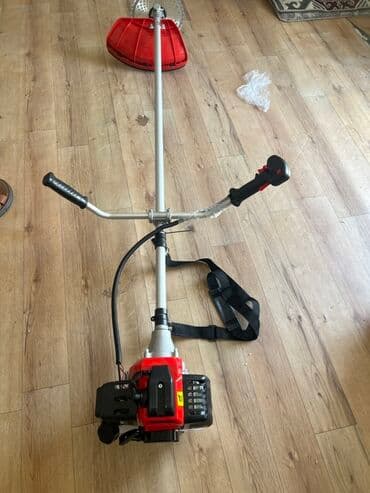 Бензиновая коса «Байкал» модель 7800 с рабочим объемом 78 куб. см и