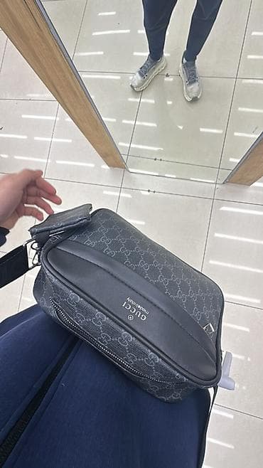 Аксессуарлар: Классикалык сумка, Gucci, Италия, Материалы: Айкалыштырылган материал, Сыдырмалуу, Унисекс, Жаңы — 1