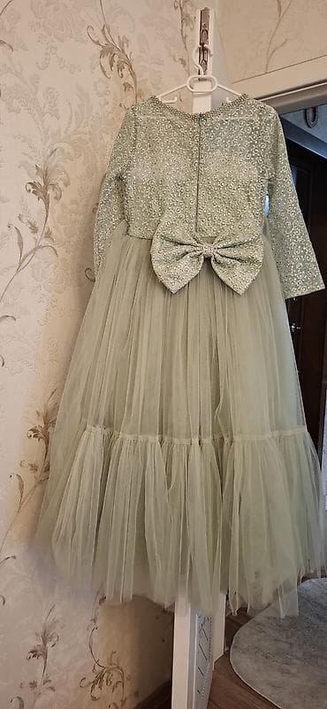 Детское платье, цвет - Зеленый, Б/у