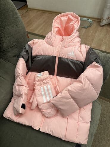 белые блузки с коротким рукавом: Пуховик Adidas для девочки Размер 116см(5-6лет) - Теплая зимняя — 8