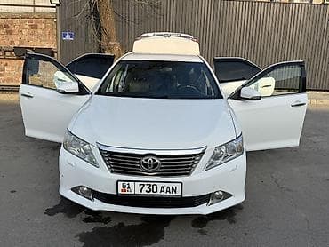 Транспорт: Toyota Camry: 2012 г., 2.5 л, Автомат, Бензин, Седан — 1