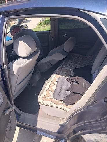 srv 3: Mazda 626: 2000 г., 1.8 л, Ручные, Бензин, Седан — 8