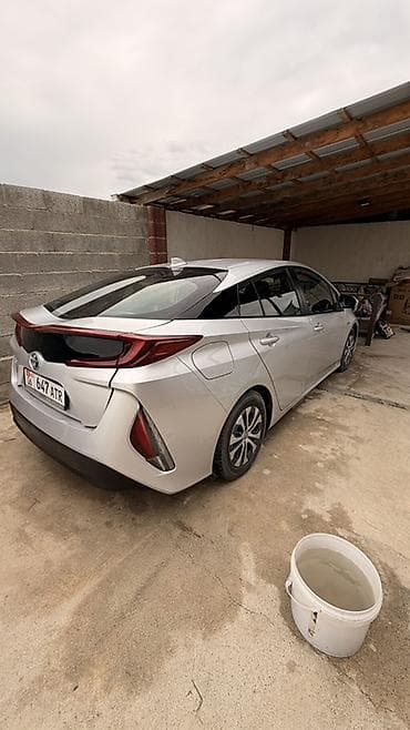 daewoo musso: Toyota Prius: 2020 г., 1.8 л, Робот, Гибрид, Лифтбек — 3