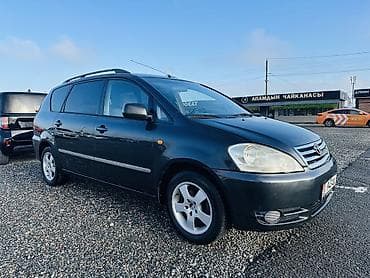 id 4: Toyota Avensis Verso: 2003 г., 2 л, Ручные, Бензин, Минивэн — 1