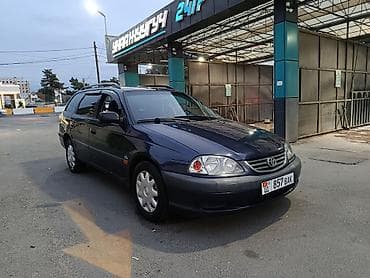 Унаа: Toyota Avensis: 2001 г., 2 л, Кол менен иштөөчү, Дизель, Универсал — 2