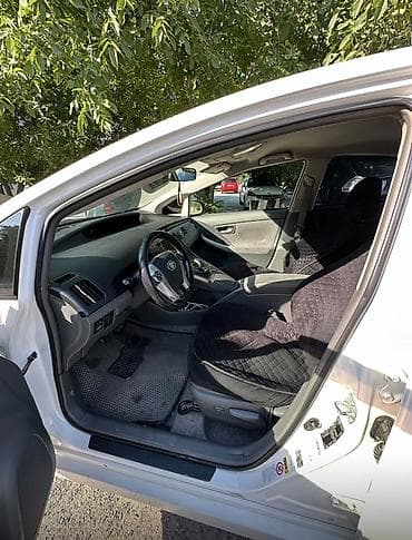 Продажа авто: Toyota Prius: 2010 г., 1.8 л, Автомат, Гибрид, Хэтчбэк — 6
