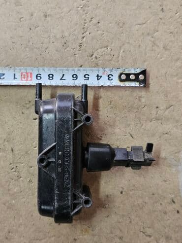 швейная машина для шитья кожи: Вакуумный привод замка двери Mercedces-Benz W123, 1983г.в. Оригинал — 13