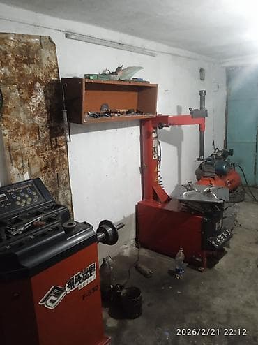 подёмник авто: Шиномонтажное оборудование комплектом - Станок для монтажа/демонтажа — 3