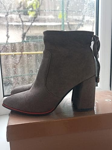 зимний ботс: Женские ботильоны на устойчивом каблуке для осени/весны.В идеальном — 4