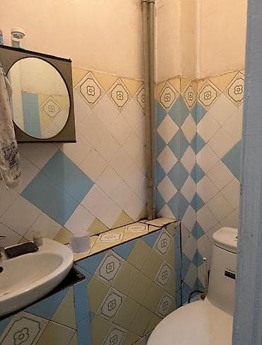 адмираль: 2 комнаты, 48 м², 105 серия, 4 этаж, Старый ремонт — 5