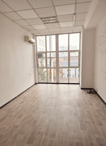 бишкек продаю дом село ак жар: Сатам Офистик 187 м², Ремонту бар, Эмерексиз, Административдик имарат, 3 кабат — 1