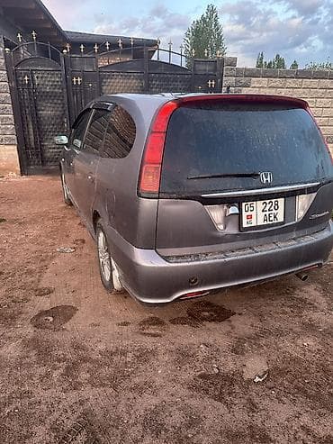 Honda Stream: 2004 г., 1.7 л, Автомат, Бензин, Универсал — 4