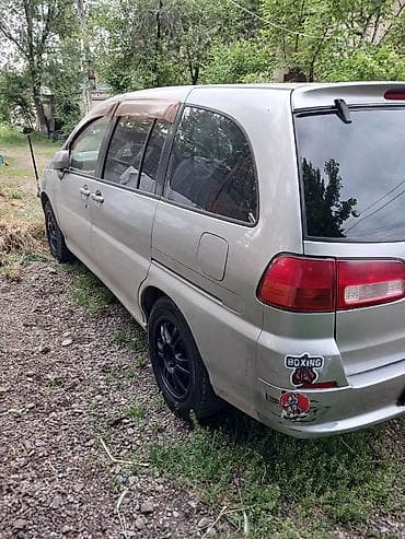 скутер ошто: Nissan Liberty: 2001 г., 2 л, Автомат, Бензин, Минивэн — 6