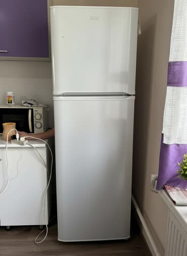 бу холодильник продаю: Холодильник Biryusa, Б/у, Двухкамерный, De frost (капельный), 80 * 180 * 60 — 1