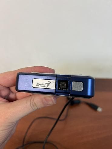 Веб‑камера Genius с выдвижным объективом - Разрешение матрицы: 2 Мп