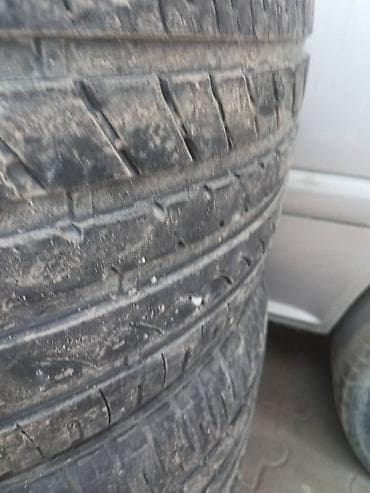 Комплект резины 255/40R18 лето,состояние хорошее,цена 8000 сом