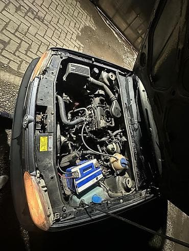 гольы 3: Volkswagen Golf: 1993 г., Хэтчбэк — 4