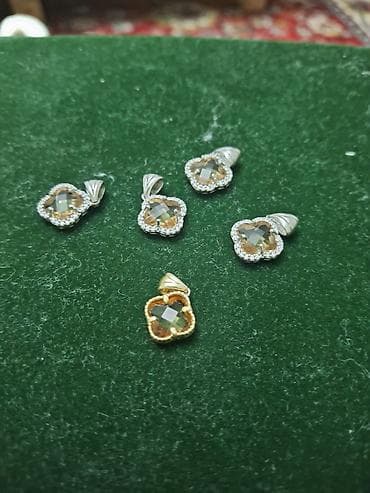 van cleef серьги: Серебряный комплект из серебра камень Султанит, меняет 5 цветов — 1