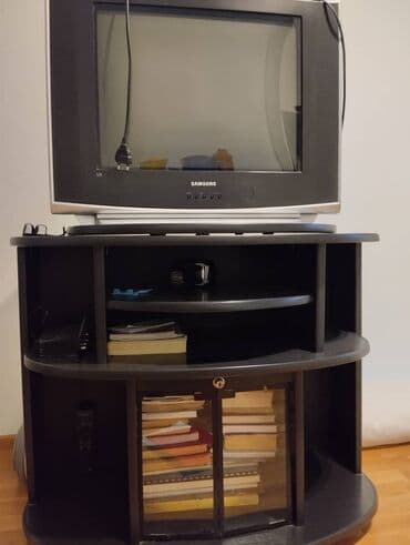 Срочно отдам даром ТВ самсунг, подставка at lalafo.kg Срочно отдам даром ТВ самсунг, подставка