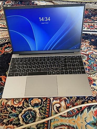 Ноутбук DEXP Aquilon (серия с логотипом D на крышке), серебристый