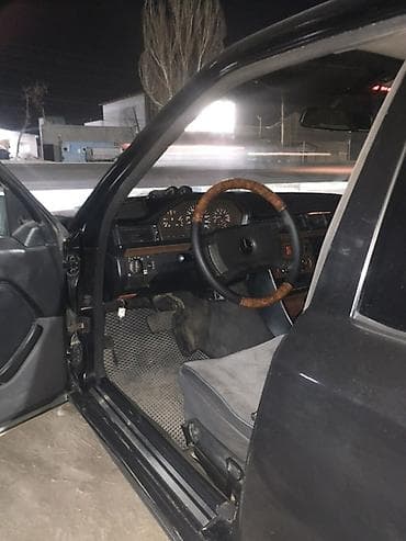 генератор w202: Mercedes-Benz W124: 1991 г., 2.3 л, Автомат, Бензин, Седан — 4