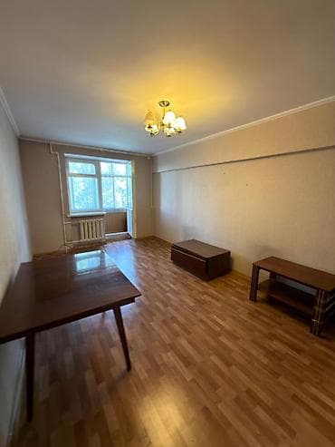 kant flat: 2 комнаты, 44 м², Индивидуалка, 3 этаж, Старый ремонт — 3